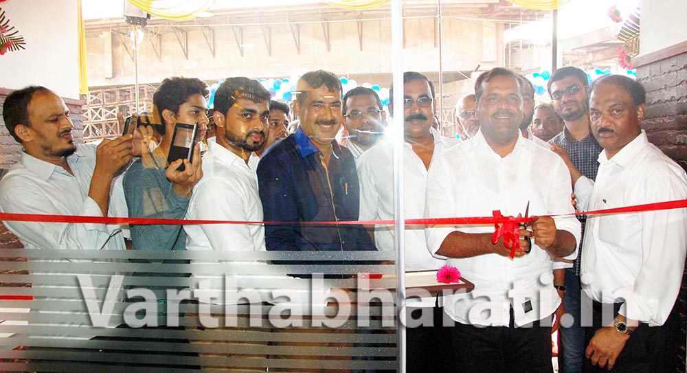 ತೊಕ್ಕೊಟ್ಟು: ಸೂಪರ್ಸ್‌ ಹಾಜಿ ಗೋಲ್ಡ್ ಎಂಡ್ ಡೈಮಂಡ್ಸ್ ಶುಭಾರಂಭ